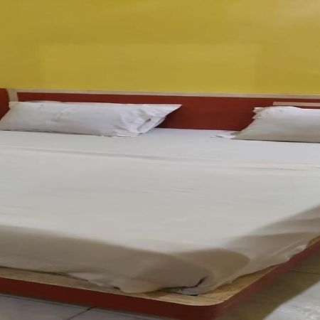 Spot On 73926 Hotel Anjanaa Пури Екстериор снимка