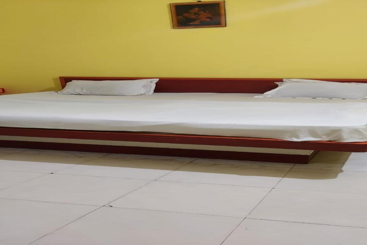 Spot On 73926 Hotel Anjanaa Пури Екстериор снимка